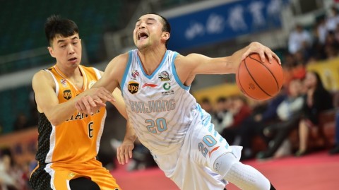 詹宁斯斯科拉合砍五十一分 山西太原击退新疆豪取季前赛胜利