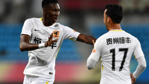 吉布斯-怀特脚后跟破门点燃反扑，曼城2-2诺丁汉森林