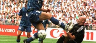 迟来28年的录像带揭秘：1998世界杯米卢率尼日利亚3-2逆转西班牙，非洲雄鹰新帅首秀上演经典