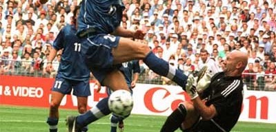 迟来28年的录像带揭秘：1998世界杯米卢率尼日利亚3-2逆转西班牙，非洲雄鹰新帅首秀上演经典