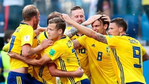 克罗斯读秒绝杀救赎，10人德国2-1逆转瑞典续命