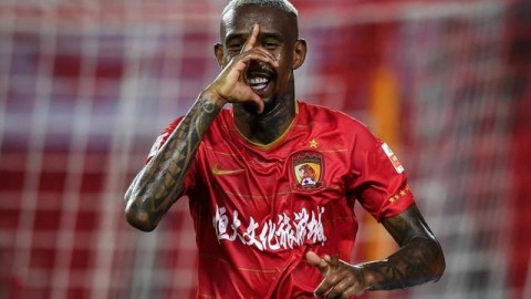 泰达VS大连！残阵保级苦主VS连胜黑马，谁能主宰命运？